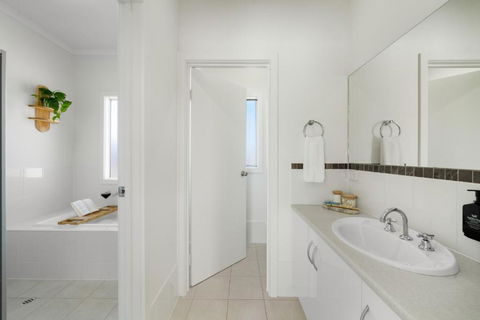 YARLU By Silver Sands - Tourism Canberra 1