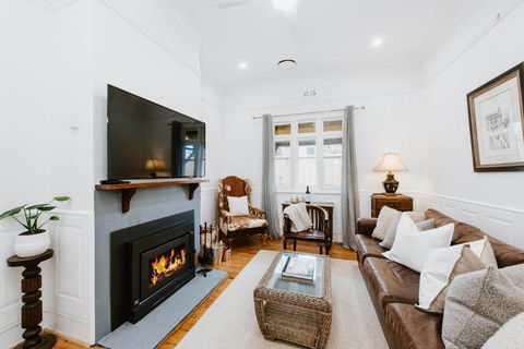 Yarranvale On Gladstone - A Gorgeous Country Abode - Tourism Canberra 2