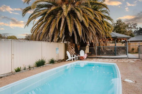Yarranvale On Gladstone - A Gorgeous Country Abode - Tourism Canberra 0