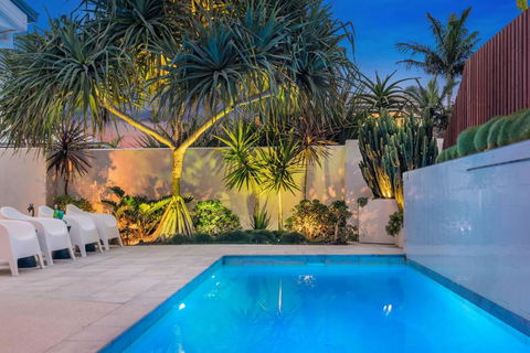 Your Luxury Escape One Coral - Tourism Canberra 1