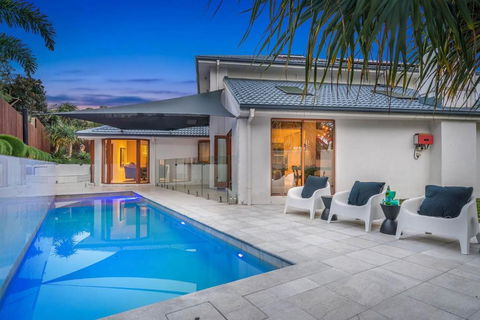 Your Luxury Escape One Coral - Tourism Canberra 0
