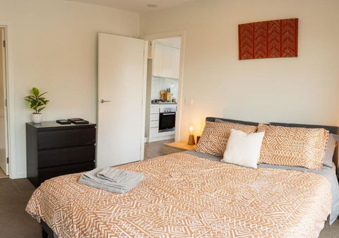 Your Melbourne Paradise By Ready Set Stay - Tourism Canberra 1