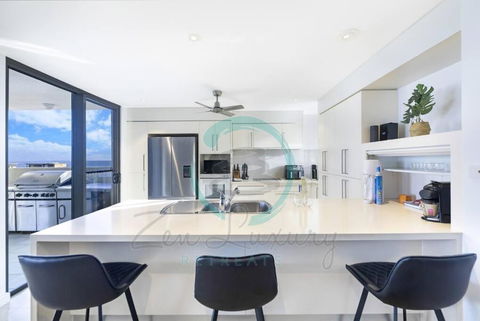 ZEN AT ARKABA 3BR Luxury Waterfront Apt Pool + BBQ - Tourism Canberra 2