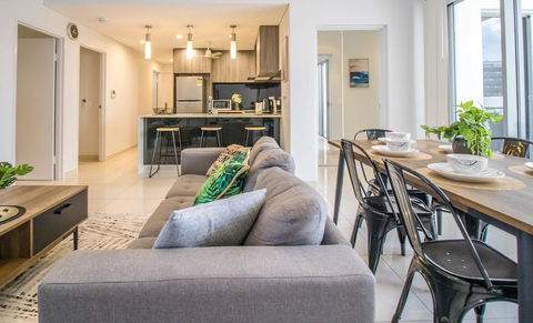 ZEN CENTRAL CBD - Affordable 3-Bdrm Apt In The Heart Of Darwin City - Tourism Canberra 2