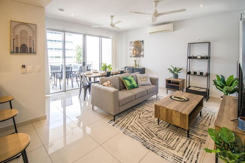 ZEN CENTRAL CBD - Affordable 3-Bdrm Apt In The Heart Of Darwin City - Tourism Canberra 1