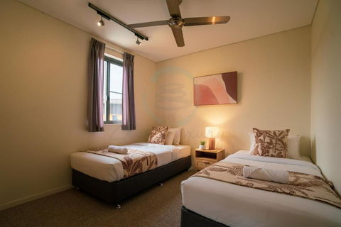 ZEN PARADISE - 2-BR Waterfront Ocean View Retreat - Tourism Canberra 1