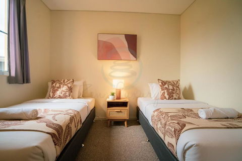 ZEN PARADISE - 2-BR Waterfront Ocean View Retreat - Tourism Canberra 3