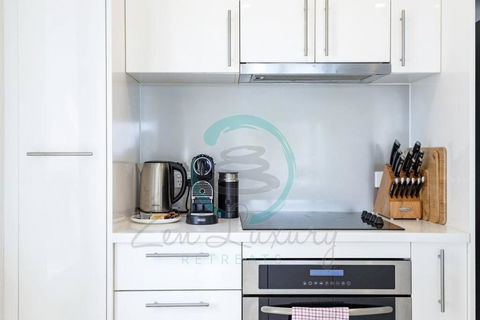 ZEN SUNSHINE - COZY 2-BR/2-BA OCEAN VIEW RETREAT - Tourism Canberra 1