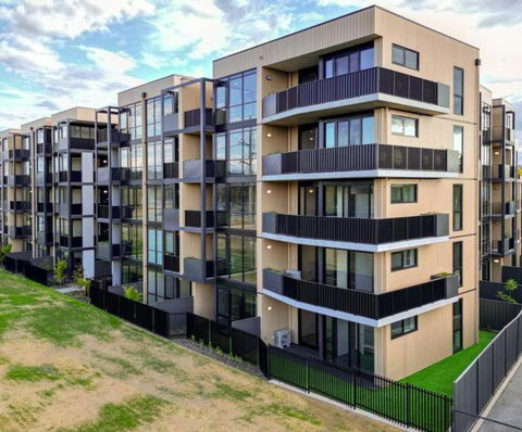 ZMITH Apartment - BROOKE, - Near AIS, GIO Stadium, UC, & Nth - Canberra Hospital - Tourism Canberra 2