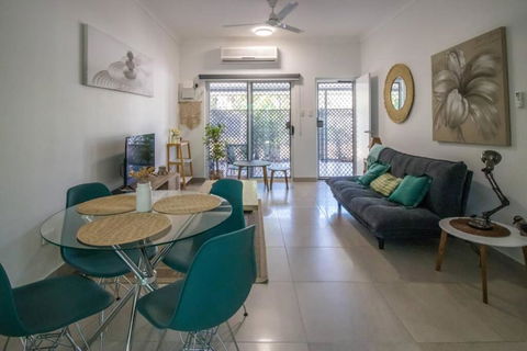 ZEN GARDEN - COZY 2-BR + Modern Design W/ Aircon - Tourism Canberra 0