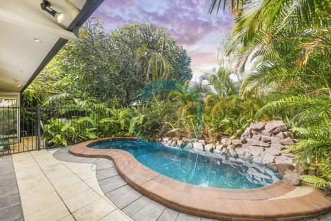 ZEN TREETOPS - Boutique 2-BR Apt W/ Private Pool - Tourism Canberra 0