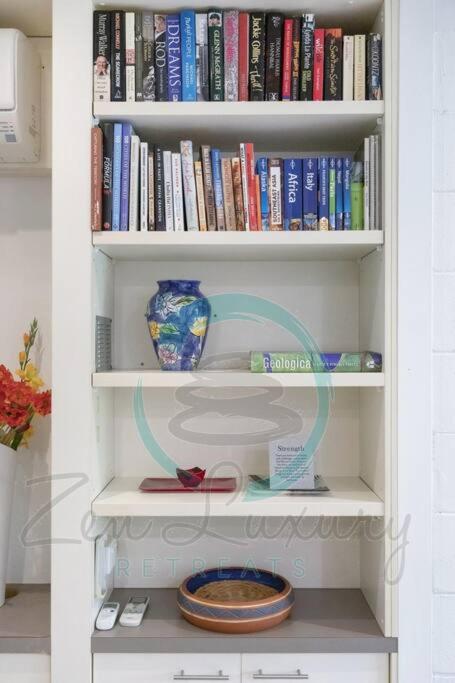 ZEN TREETOPS - Boutique 2-BR Apt W/ Private Pool - Tourism Canberra 1