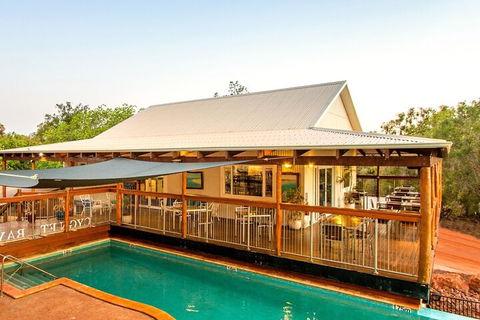 Giant Tides Tour - Cygnet Bay Pearl Farm - Tourism Canberra 3