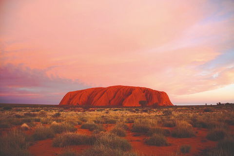 Uluru (Ayers Rock) And Kings Canyon In 3 Days - Tourism Canberra 0