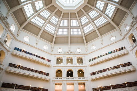 Melbourne Afternoon Photography Tour - Tourism Canberra 1