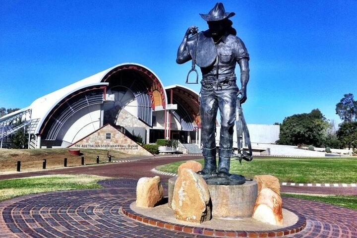  Tourism Canberra