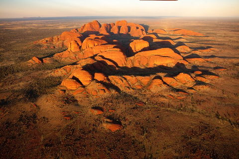 Helicopter Scenic: Extended Uluru & Kata Tjuta - Tourism Canberra 5