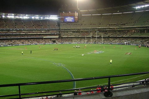 Half-Day Sports Lovers Bus Tour Of Melbourne With Tour Options - Tourism Canberra 1