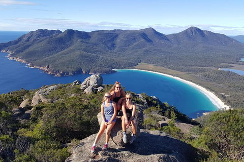 2-Day Tas East Coast Escape Tour Including Bay Of Fires, Wineglass Bay & Devils - Tourism Canberra 1