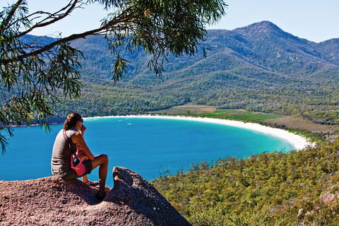 4-Day Fabulous Tasmania Tour: Wineglass Bay, Port Arthur, Devils & Bruny Island - Tourism Canberra 2