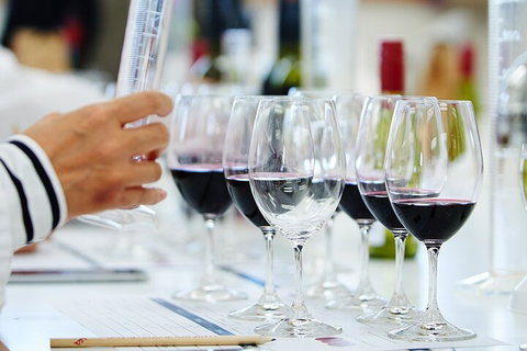 Penfolds Barossa Valley: Make Your Own Wine - Tourism Canberra 3