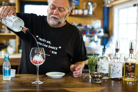Heritage, Wine & Gin Tours - Tourism Canberra 2