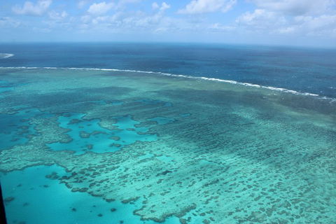 Reef And Island Scenic Flight From Airlie Beach - Tourism Canberra 1