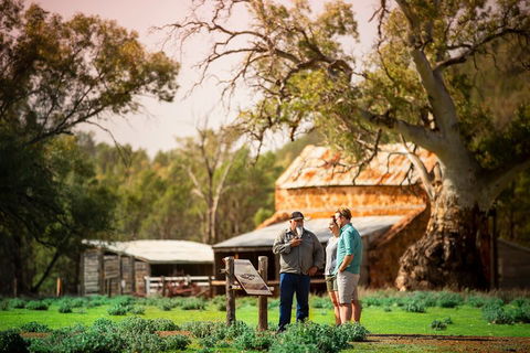 Yura Udnyu - Our Culture, Your Culture (Aboriginal Cultural Walk) - Tourism Canberra 0