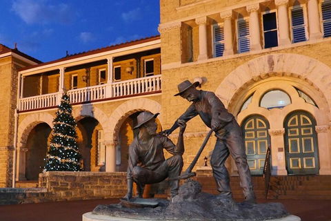 The Perth Mint: Guided Heritage Tour And Gold Pour - Tourism Canberra 3